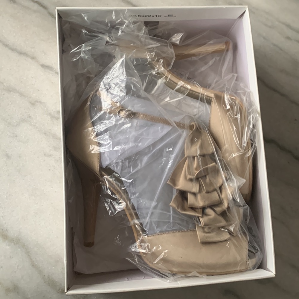 Nine West Bowtie Heeled Sandals